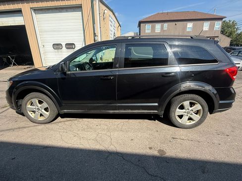 Used 2012 Dodge Journey SXT w/ Comfort/Convenience Group AWD/4WD image 4
