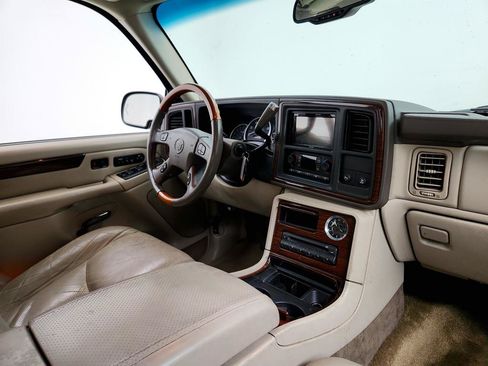 Used 2003 Cadillac Escalade EXT AWD/4WD image 23