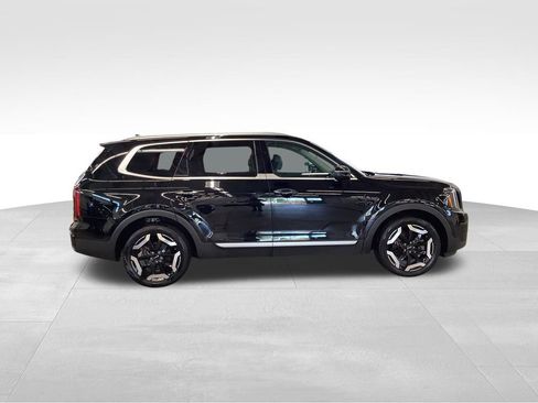 Certified 2023 Kia Telluride S w/ S Sunroof Package AWD/4WD image 8