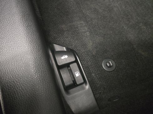 Used 2024 Toyota Corolla SE image 28