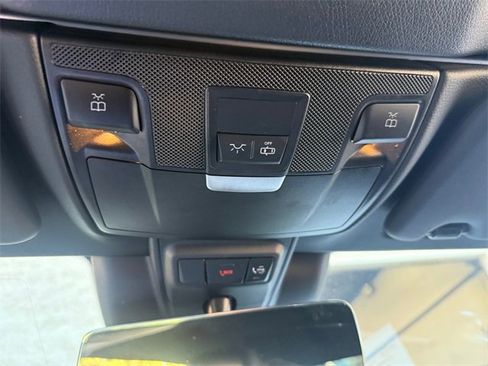 Used 2022 Mercedes-Benz C 300 Cabriolet w/ AMG Line image 23