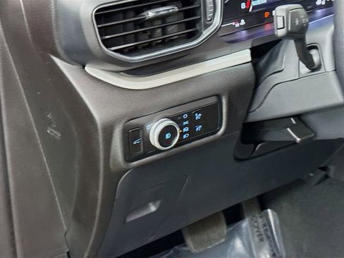 Used 2023 Ford Explorer XLT w/ Equipment Group 202A image 10