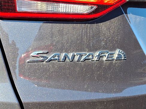 Used 2018 Hyundai Santa Fe Sport AWD/4WD image 9