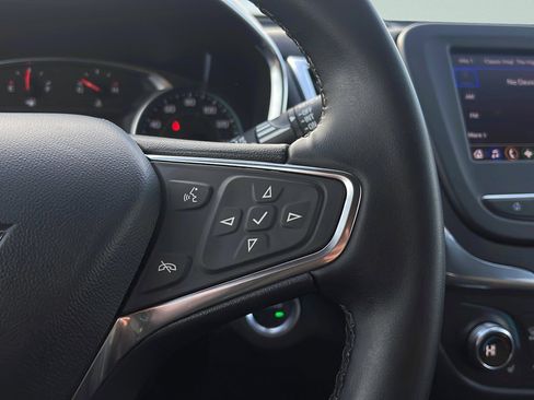 Used 2024 Chevrolet Equinox LT image 11