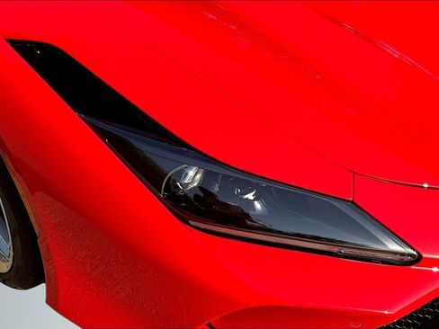 Used 2022 Ferrari F8 Tributo RWD image 26