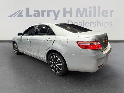 Used 2008 Toyota Camry LE image 3