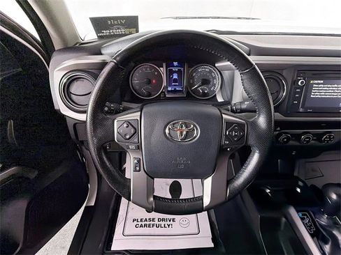 Used 2016 Toyota Tacoma SR5 image 11