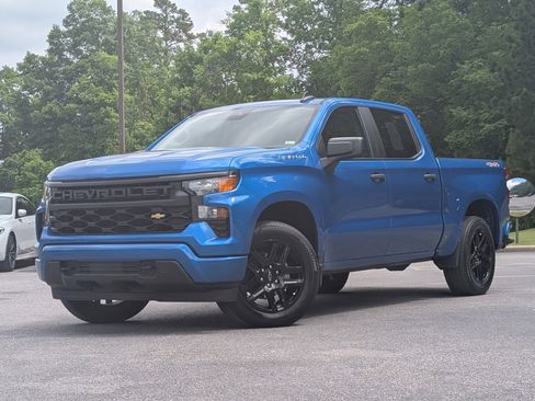 Used 2024 Chevrolet Silverado 1500 Custom AWD/4WD image 4