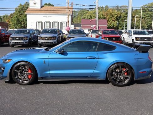 Used 2021 Ford Mustang Shelby GT500 w/ Carbon Fiber Track Pack image 15