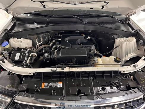 Used 2020 Ford Explorer XLT w/ Comfort Package RWD image 18