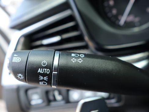 Used 2023 Cadillac XT5 Sportv w/ Technology Package image 39