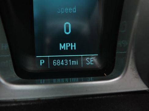 Used 2015 Chevrolet Camaro LT RWD image 29