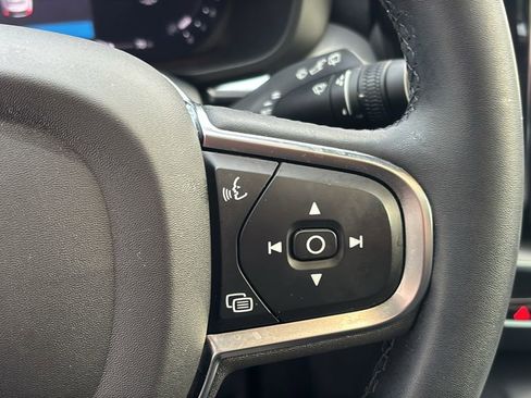 Certified 2024 Volvo XC60 B5 Core w/ Protection Package Premier image 17