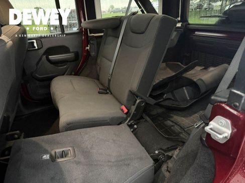 Used 2021 Jeep Wrangler Unlimited Sport AWD/4WD image 27