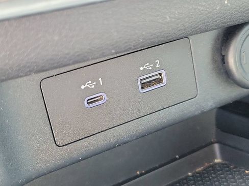 Certified 2022 Nissan Rogue SV FWD image 28
