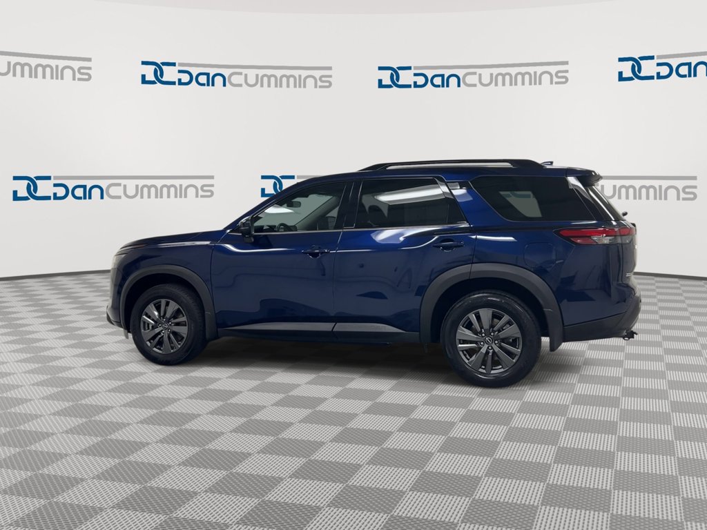 Used 2024 Nissan Pathfinder SV w/ Cargo Package AWD/4WD image 6