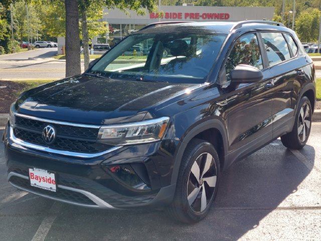 Used 2023 Volkswagen Taos S w/ Driver Assistance Package AWD/4WD image 7
