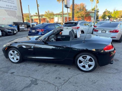 Used 2009 BMW Z4 sDrive30i image 11