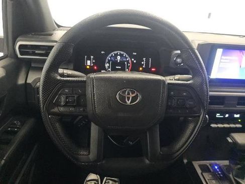 Used 2024 Toyota Tacoma SR image 18