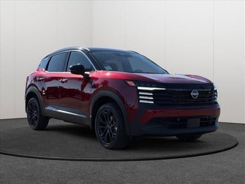 Used 2025 Nissan Kicks SR image 5