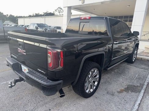 Used 2017 GMC Sierra 1500 Denali w/ Denali Ultimate Package image 9