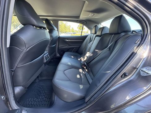 Used 2022 Toyota Camry XSE image 27