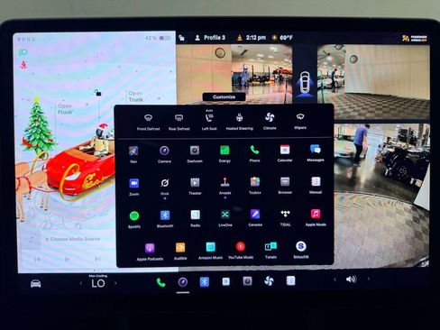 Used 2025 Tesla Model Y Long Range image 21