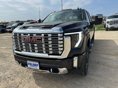 New 2026 GMC Sierra 2500 Denali w/ Denali Reserve Package AWD/4WD image 11