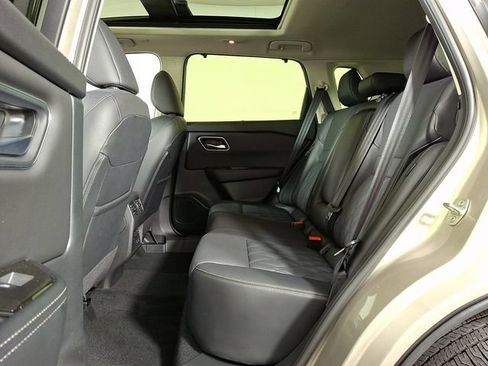Used 2026 Nissan Rogue Platinum w/ Platinum Premium Package AWD/4WD image 13