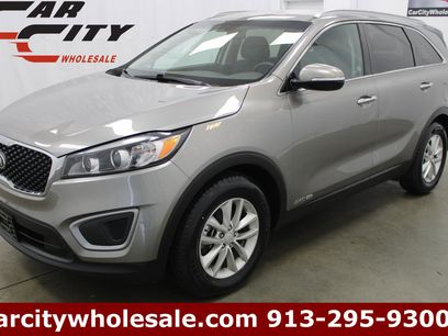 Used 2016 Kia Sorento LX w/ LX Convenience Package