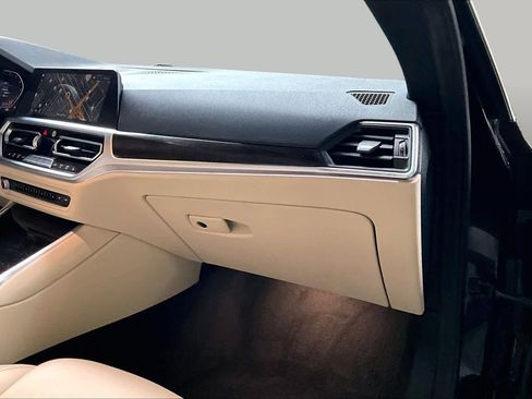 Used 2023 BMW 430i Convertible w/ Premium Package RWD image 17