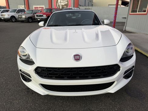 Used 2017 FIAT 124 Spider Lusso image 3