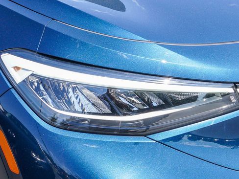 Certified 2023 Volkswagen ID.4 Pro AWD/4WD image 5