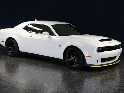 Used 2018 Dodge Challenger SRT Demon RWD image 15