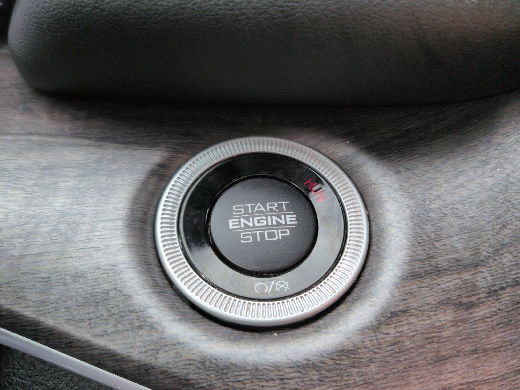Used 2023 Jeep Grand Cherokee 4WD 4xe w/ Luxury Tech Group II image 18