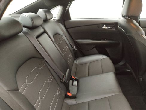 Used 2022 Kia Forte GT-Line FWD image 19