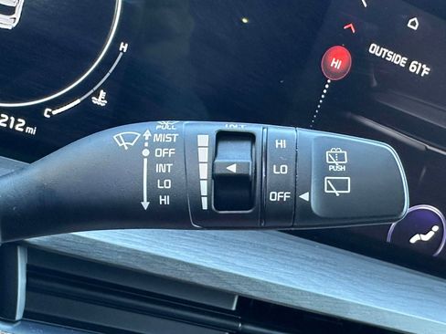 Used 2025 Kia Telluride SX X-Line AWD/4WD image 16