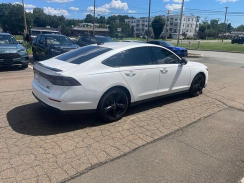 Used 2025 Honda Accord Sport image 16