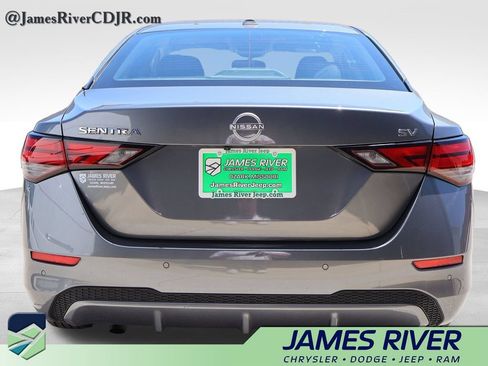 Used 2024 Nissan Sentra SV FWD image 4
