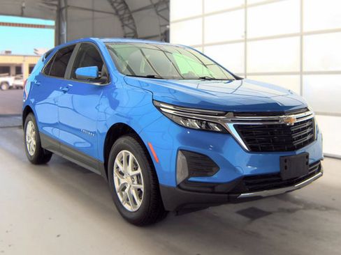 Used 2024 Chevrolet Equinox LT AWD/4WD image 6
