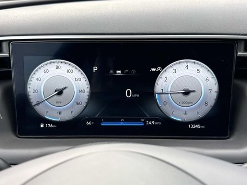 Used 2024 Hyundai Tucson Limited image 18