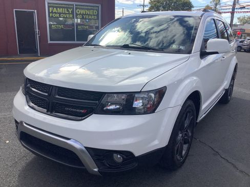 Used 2020 Dodge Journey Crossroad image 3