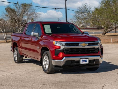Used 2024 Chevrolet Silverado 1500 LT image 1