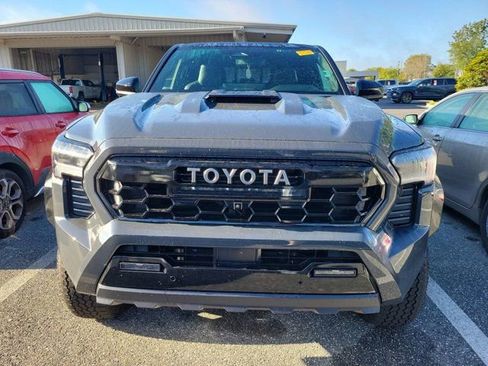 Used 2025 Toyota Tacoma TRD Pro image 9