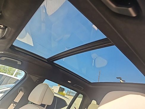 Used 2023 BMW X7 xDrive40i w/ M Sport Package image 7