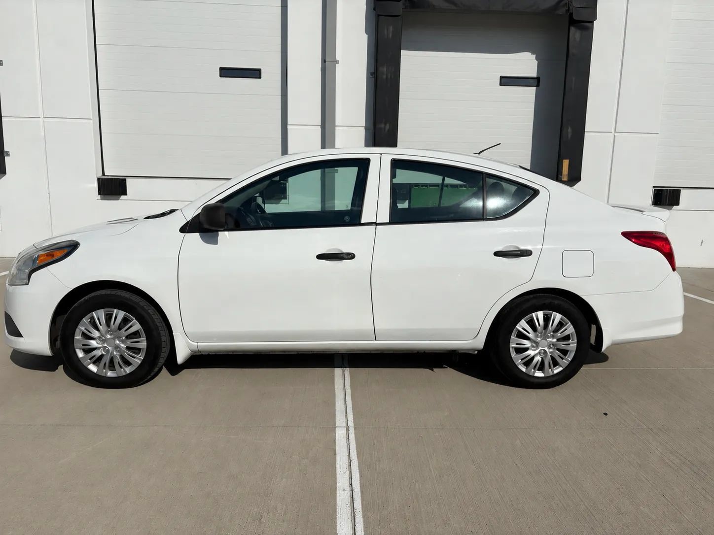 Used 2015 Nissan Versa S Plus FWD image 6