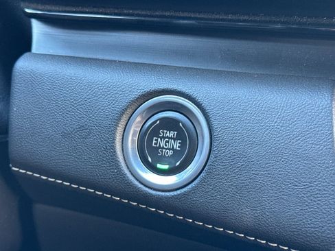 Used 2021 Cadillac Escalade ESV Sport w/ Driver Assist Tech Package image 21