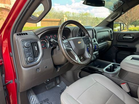 Used 2021 Chevrolet Silverado 1500 LTZ image 29