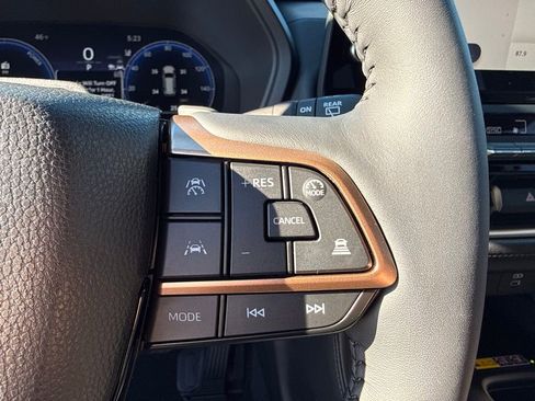 Used 2026 Toyota Grand Highlander AWD Hybrid image 17