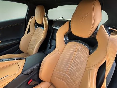 Used 2023 Chevrolet Corvette Stingray w/ Z51 Performance Package image 18